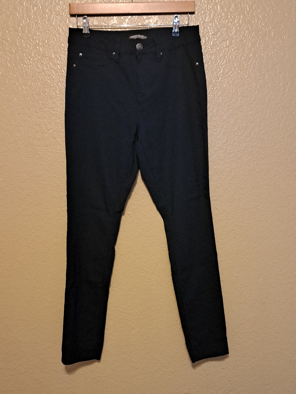 Royalty For Me Navy Blue Skinny Jeans. Size L.